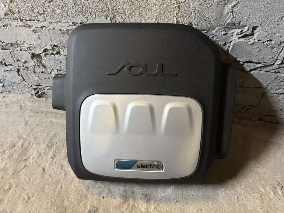 Кришка двигуна мотор Kia Soul ev Volkswagen E-golf