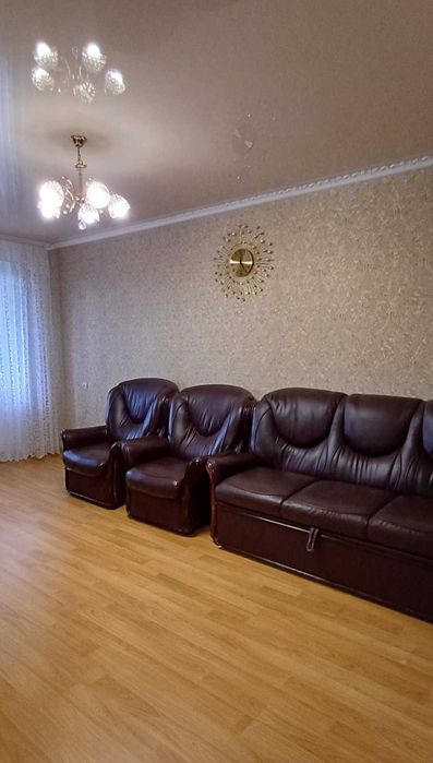 Продаж 3 кімнатної квартири Польова