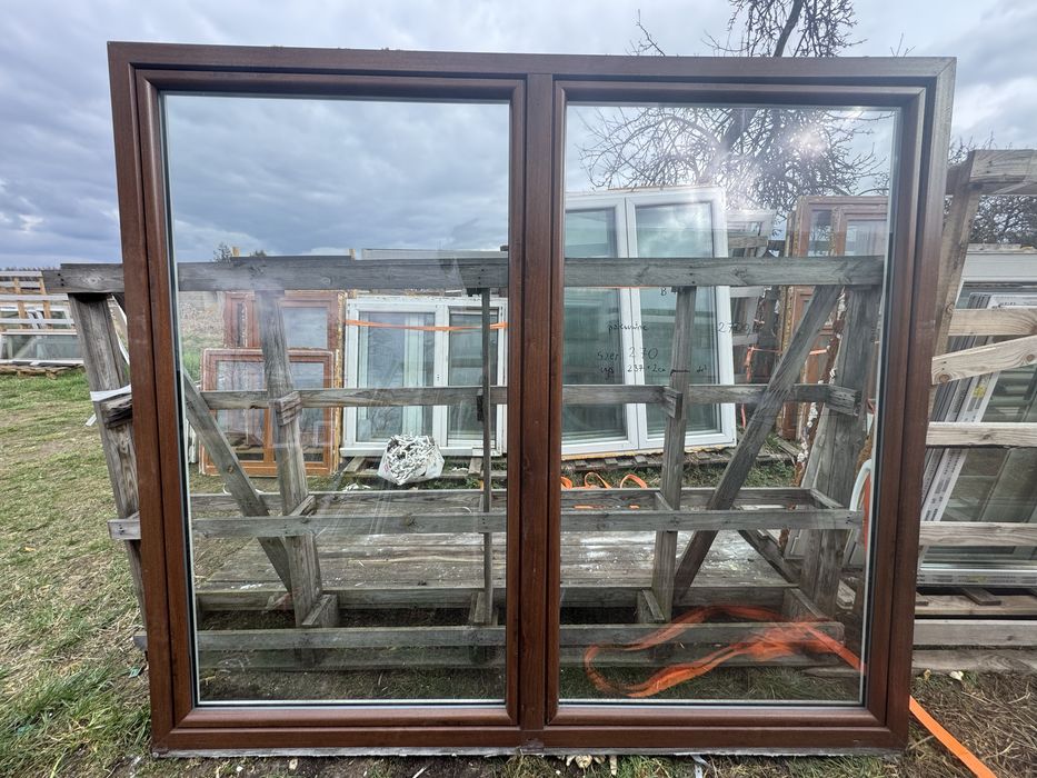 1x okno przesuwne 270x237 orzech biale (ogrod zimowy, fix stale rozwie