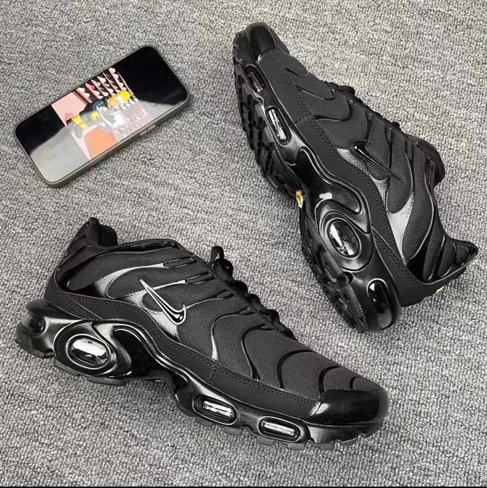 Air Max TN Plus Black R.44