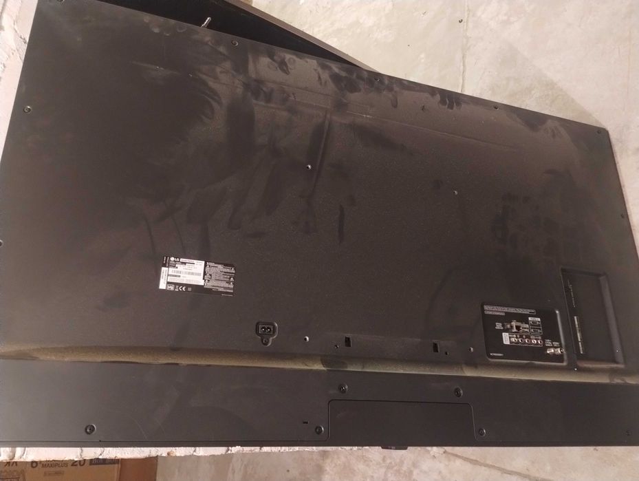 TV "LG" uszkodzona matryca