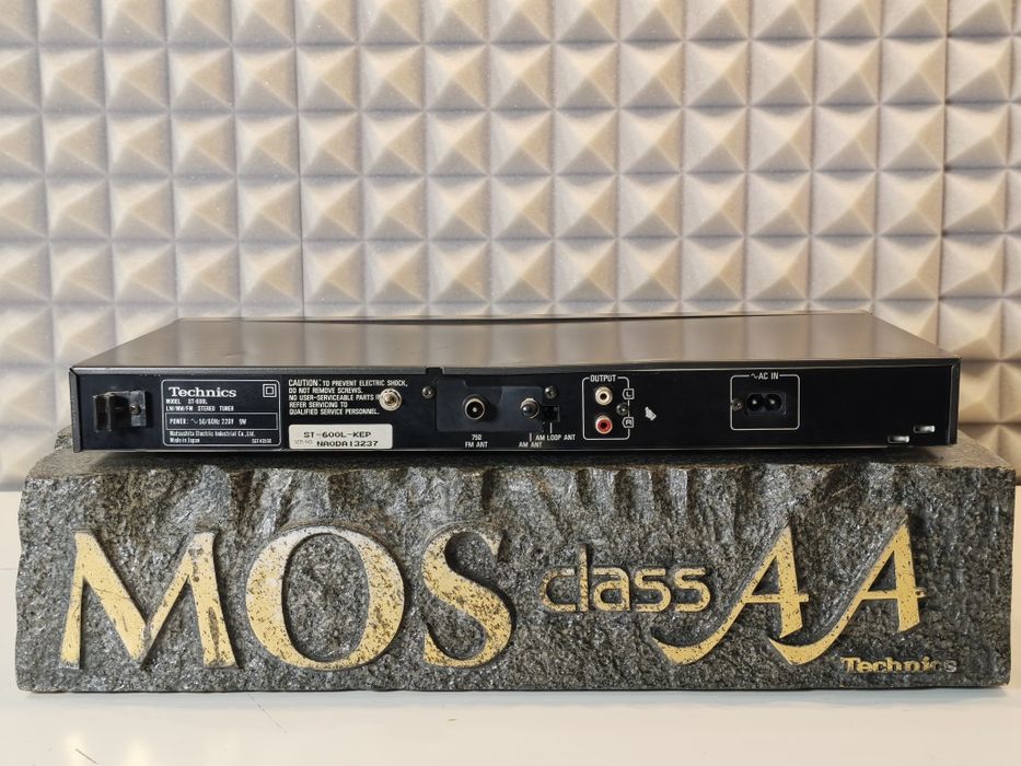 Tuner radiowy Technics ST 600 L