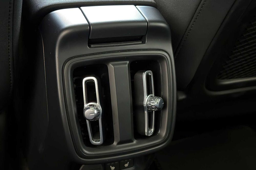 Polestar 2      2021