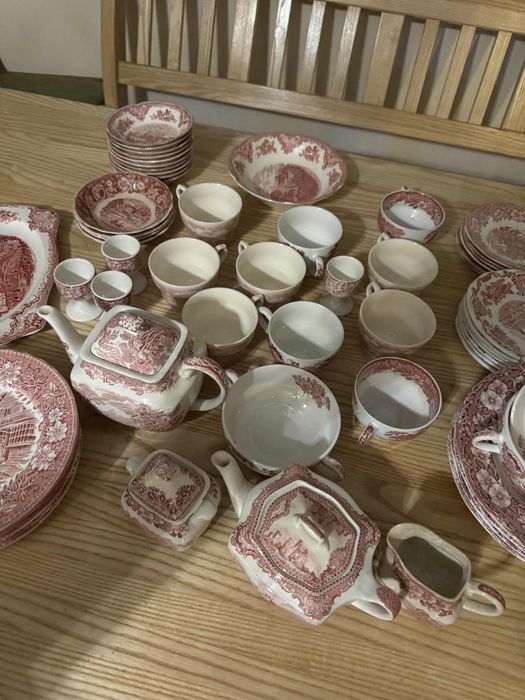 Angielska porcelana 70 szt.