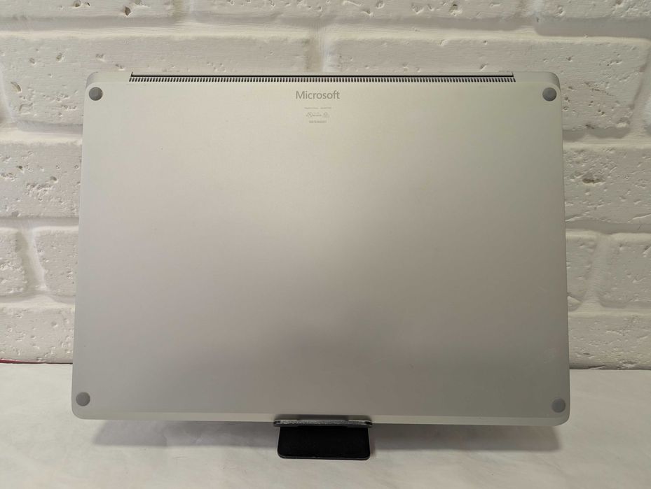 Microsoft Surface Laptop 2 - 13.5" - Core i7-8650U/16gb/512gb #26