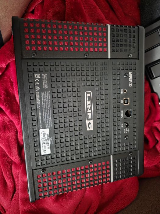 Amplificador Amplifi 30 line 6 + FBV Express Mkll