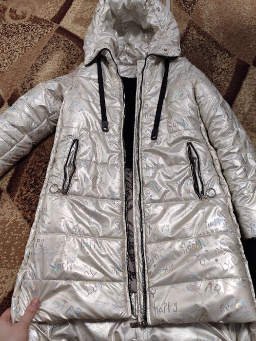 Курточка на девочку размер 38