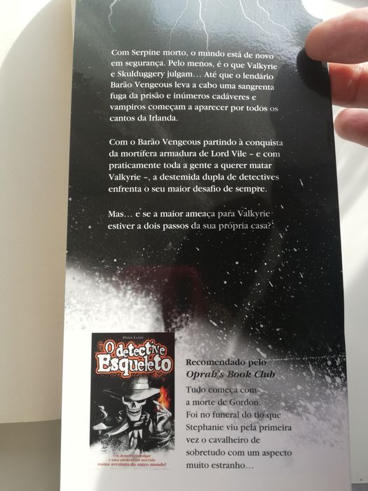 O Detective Esqueleto, de Derek Landy