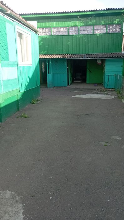 Продам добротну  садибу