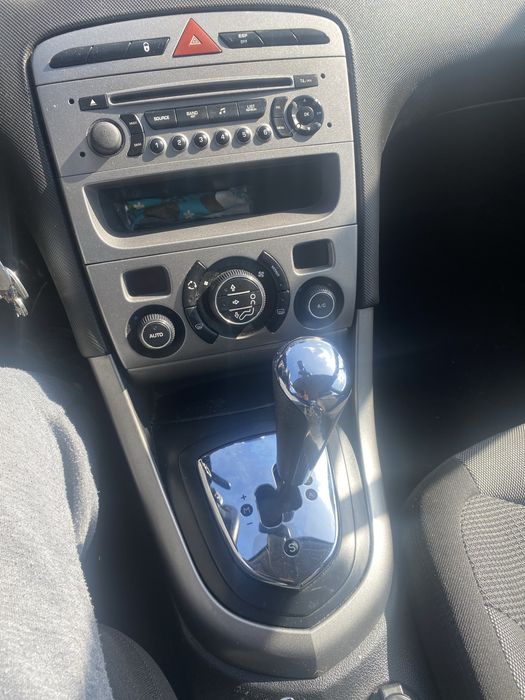 Peugeot 308 2011 e-Hdi automat