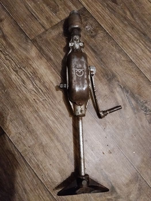 Ручная дрель ссср