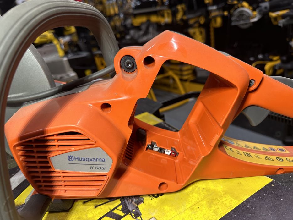 Акумуляторний різак Husqvarna K535i швонарезчик Аккумуляторный резчик