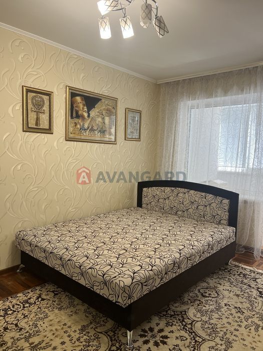 Продаеться 2 кім квартира