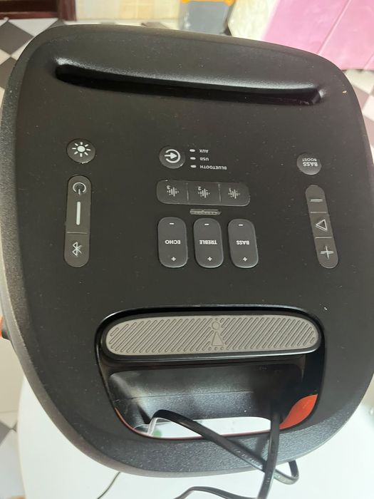 колонка JBL Partybox 310. Стан ідеальний