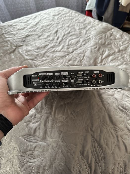Blaupunkt GTA-475 Підсилювач 850W