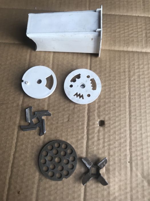 Продам деталі до м’ясорубки ,,Белвар.