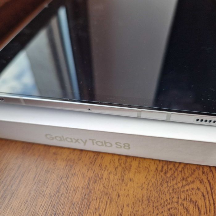 Tablet Samsung Galaxy Tab S8 (X700) 11" 8 GB / 128 GB srebrny