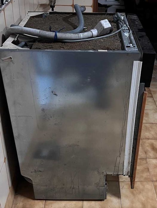 Maquina loiça encastrar Zanussi