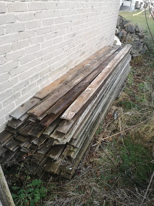 Deski z rozbiórki dachu