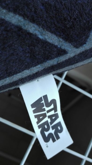 Peluche Angry Bird, Starwars e jogador de voleibol impecáveis.