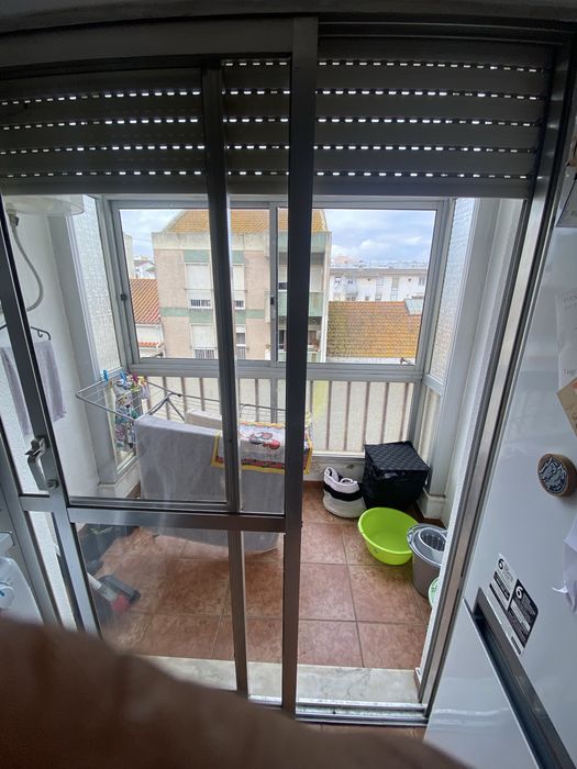Alugo apartamento T2 / mobilado , em setubal