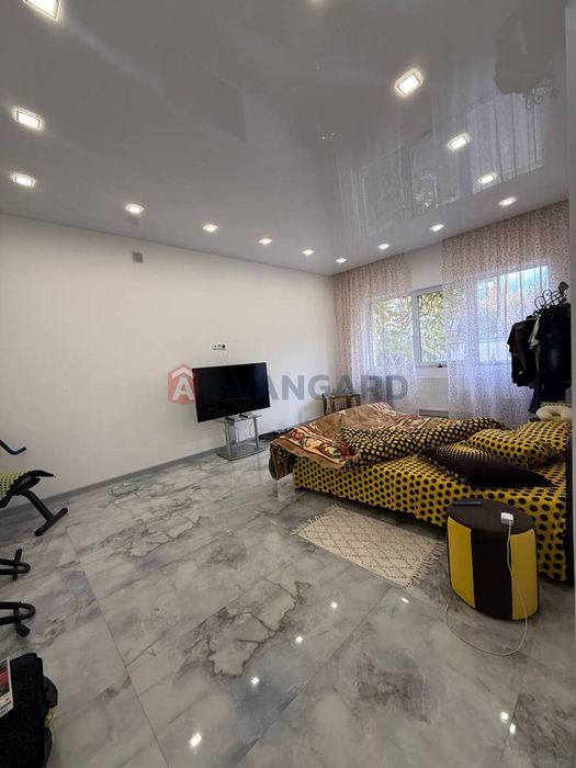 Продаж будинку в селі Конопниця