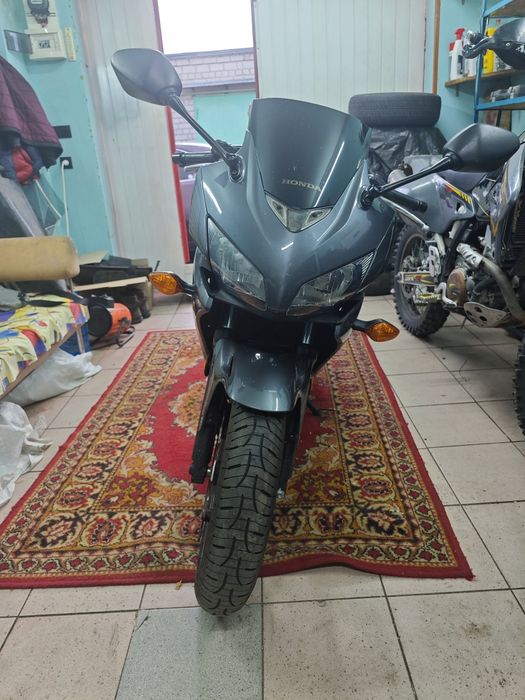 Мотоцикл Honda Cbr 500R
