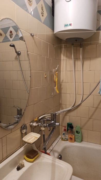 Продам 3-к. квартиру (чешку) возле Самолёта!