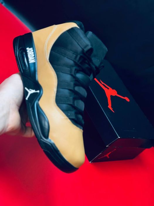 Кроссовки Nike Jordan Aura 3 Кожаные кросовки Найк Джордан / Жорики