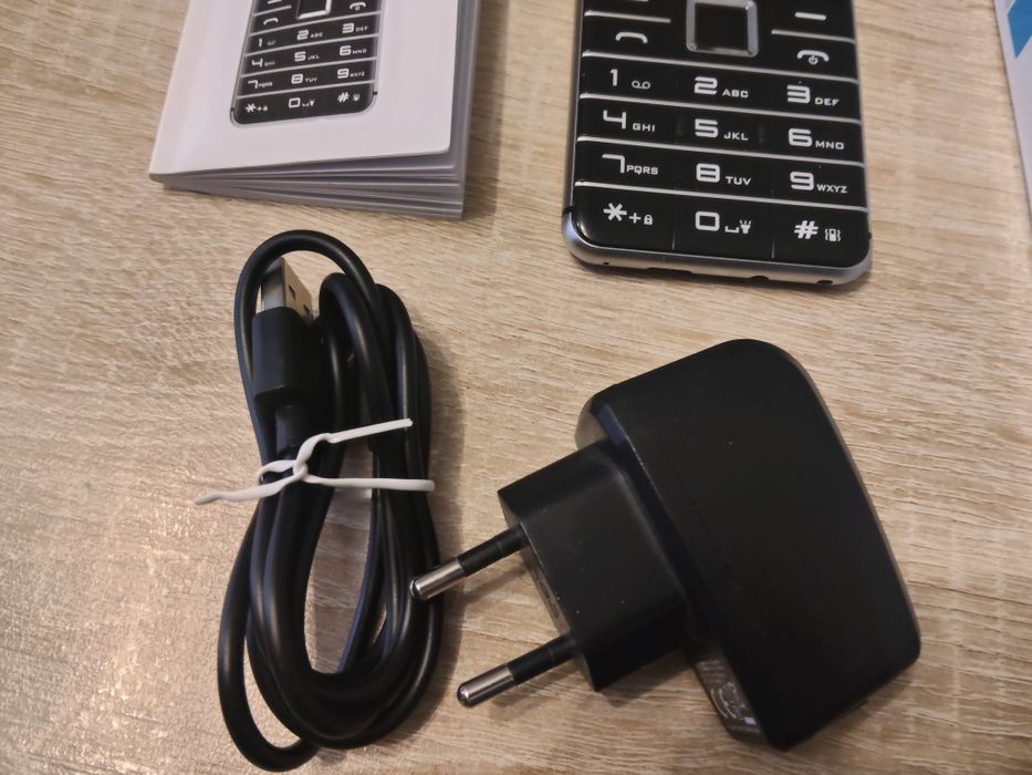 Maxcom MM760 telefon