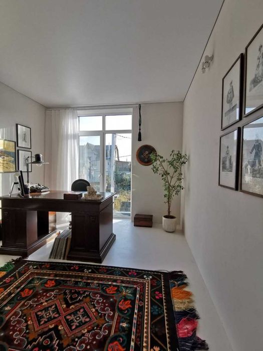 Будинок як витвір мистецтва, між тим функціональний.