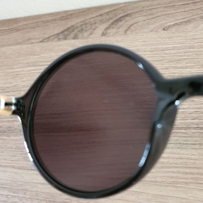 Óculos de Sol espelhados com haste em madeira