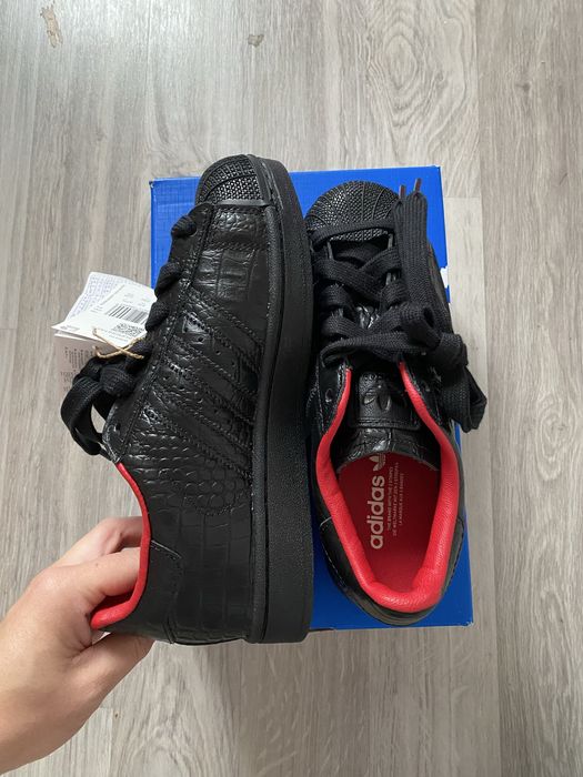 Sprzedam obuwie sportowe Adidas Superstar II "Core Black" 37 1/3