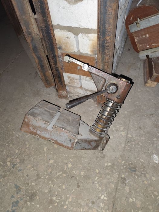 Стійка для дрелі