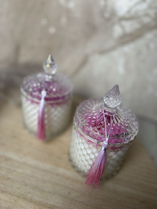 Świeca sojowa w krysztale kaszmirowa wanilia 230g