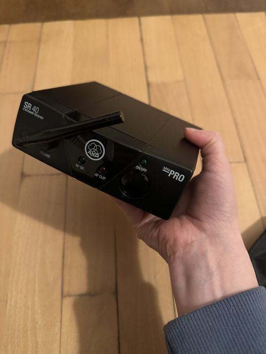 Mikrofon bezprzewodowy AKG Mini PRO SR 40 + pokrowiec