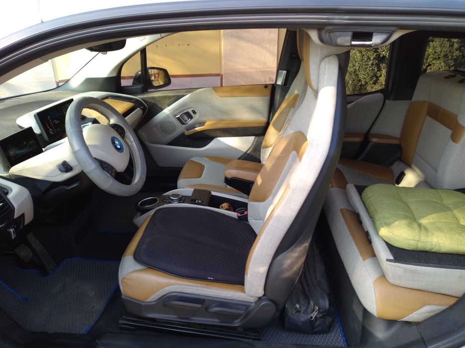Електромобіль BMW i3