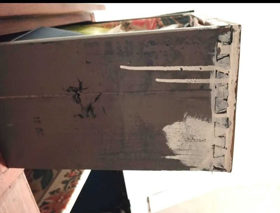 Cómoda rústica em madeira maciça