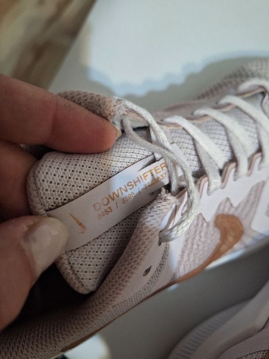 Buty Nike rozm 41 różowe