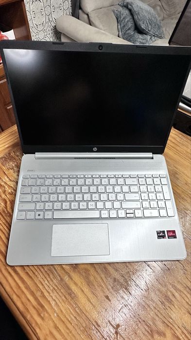 Selling HP computer in excellent condition64354216893313121