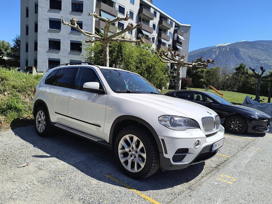 Продам BMW X5 в гарному стані без пробігу по Україні