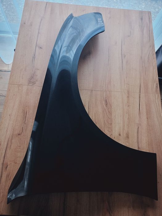 Błotnik prawy audi a4 b8