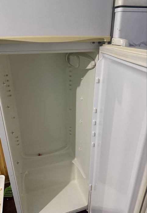 Холодильник Snaige, в чудовому стані, самовивіз