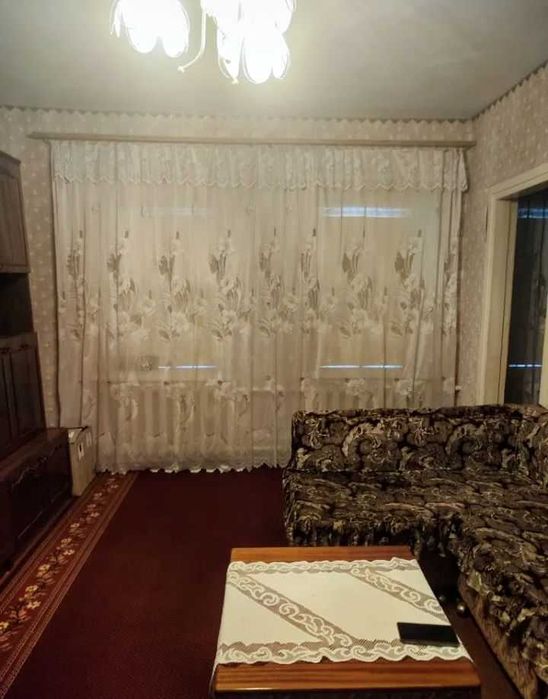 продам затишний будинок в чудовому районі,4 кімн,зручності гараж,5 сот