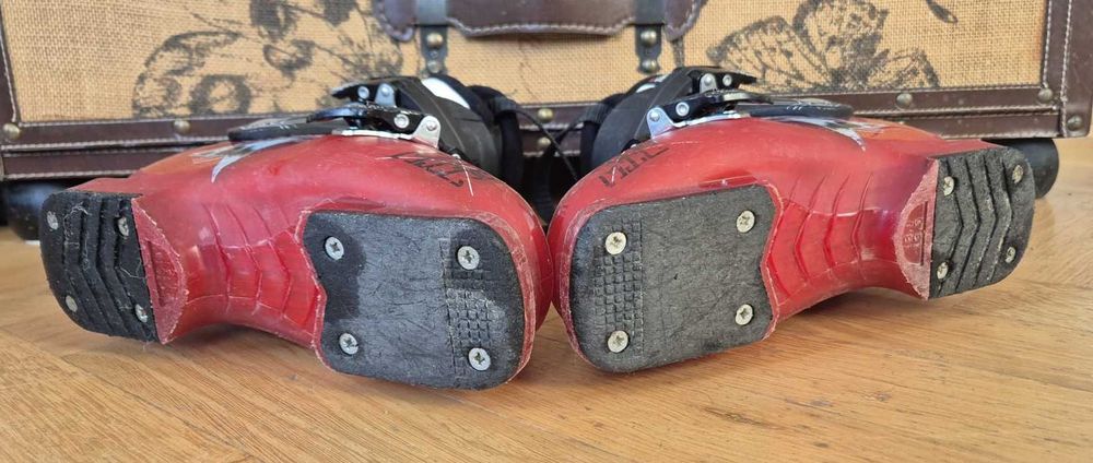 Buty narciarskie Atomic 18-18.5 237mm