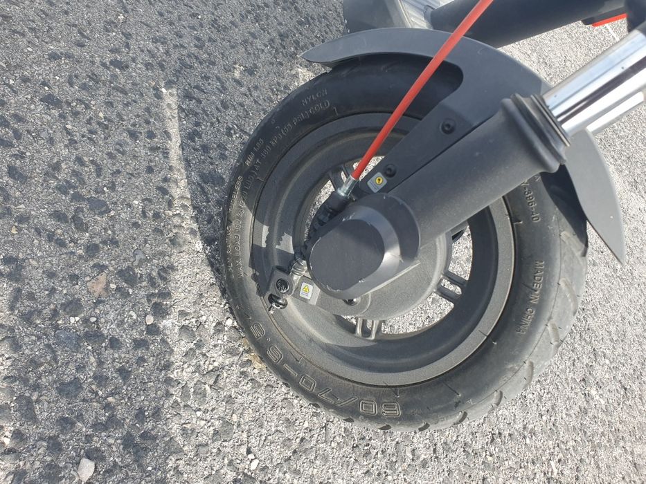 Electric scooter