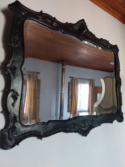 Espelho com bizel, moldura trabalhada