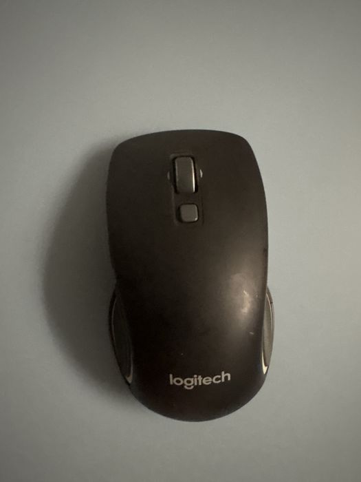 Rato logitech M560