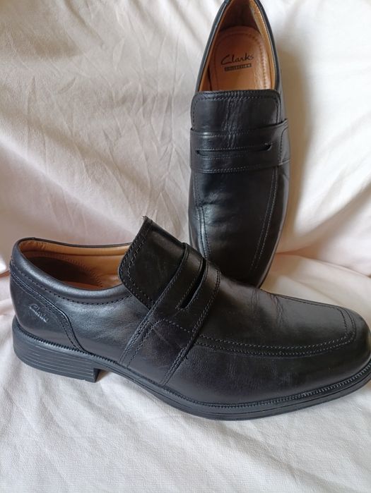 Туфлі Clarks чоловічі шкіра 42,5(28,5см)Туфлі Geox 44 (29,5) шкіра.