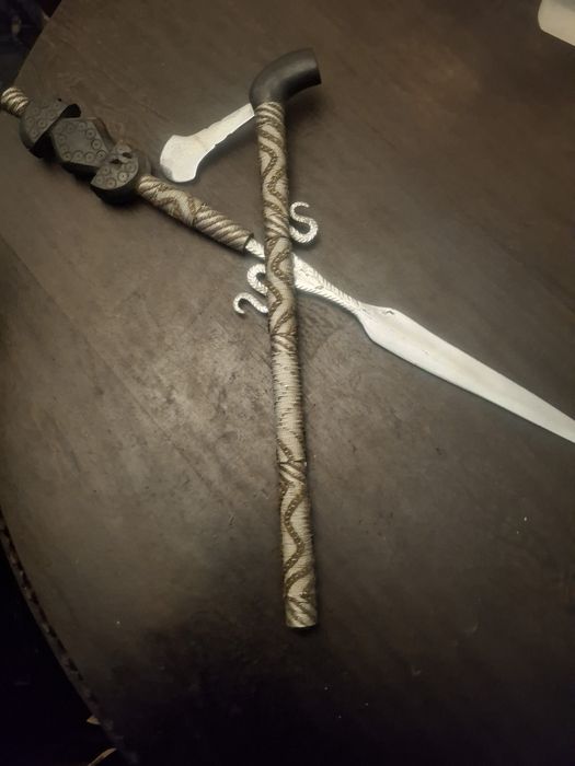 Esculturas decorativas em Páu Preto das Ex-Colónias, Moçambique - 1960's Bordadas com fio de moedas  de escudo derretidas